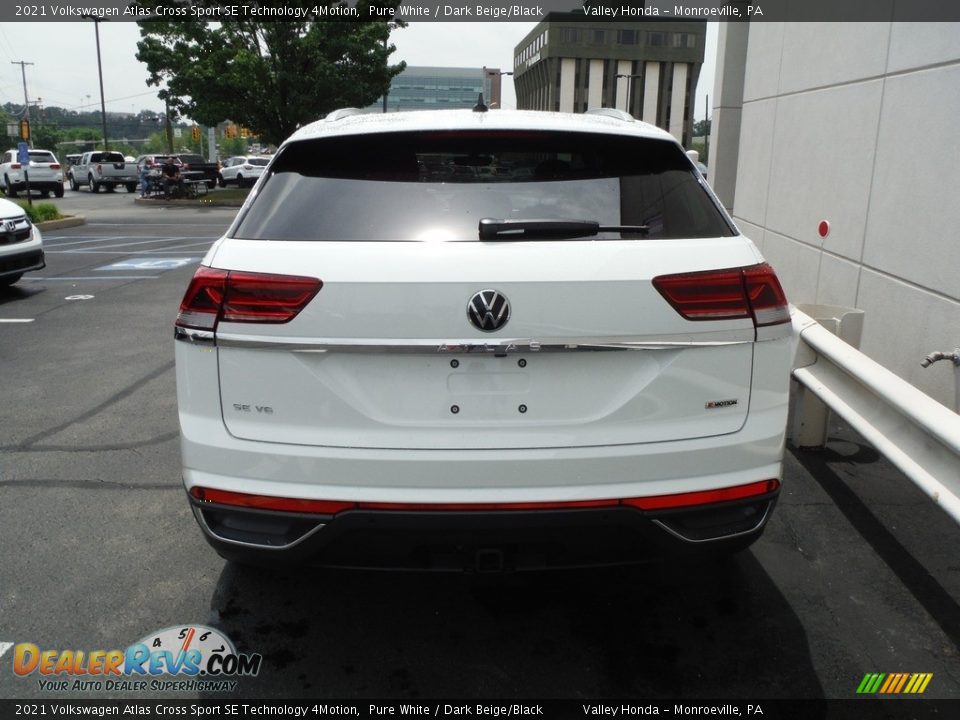 2021 Volkswagen Atlas Cross Sport SE Technology 4Motion Pure White / Dark Beige/Black Photo #10
