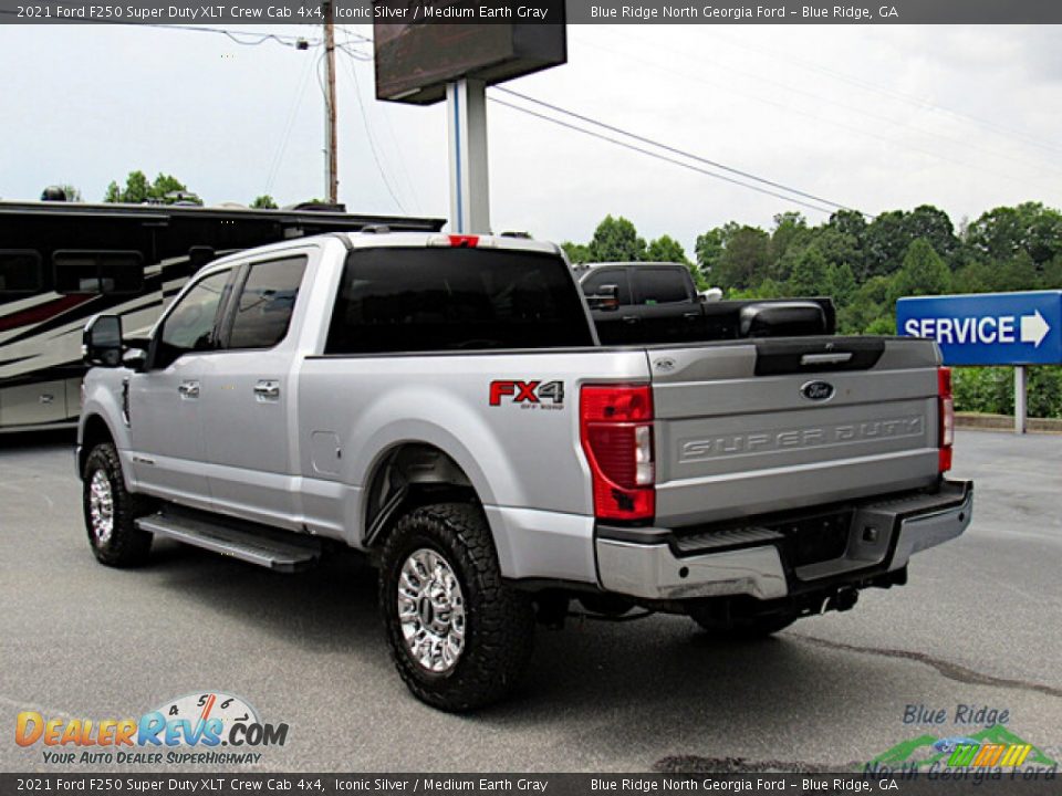 2021 Ford F250 Super Duty XLT Crew Cab 4x4 Iconic Silver / Medium Earth Gray Photo #3