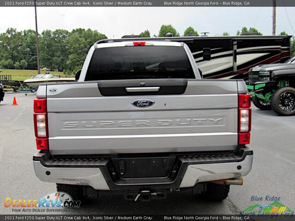 2021 Ford F250 Super Duty XLT Crew Cab 4x4 Iconic Silver / Medium Earth Gray Photo #4