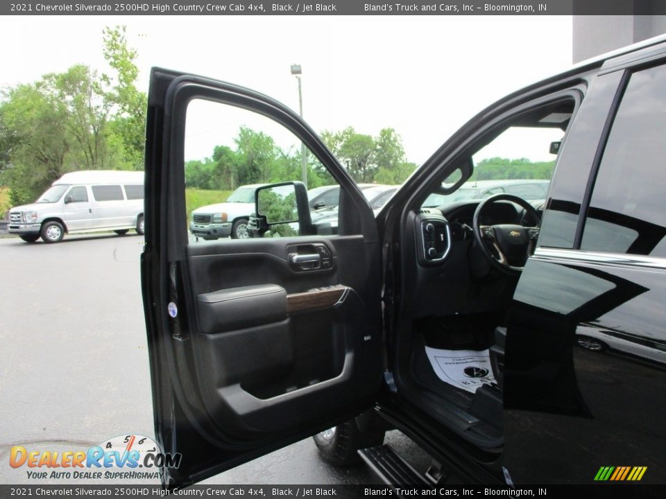 2021 Chevrolet Silverado 2500HD High Country Crew Cab 4x4 Black / Jet Black Photo #8