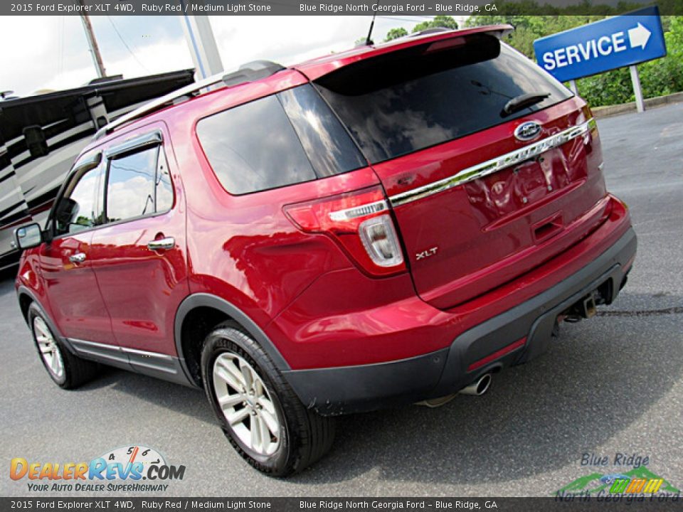 2015 Ford Explorer XLT 4WD Ruby Red / Medium Light Stone Photo #28