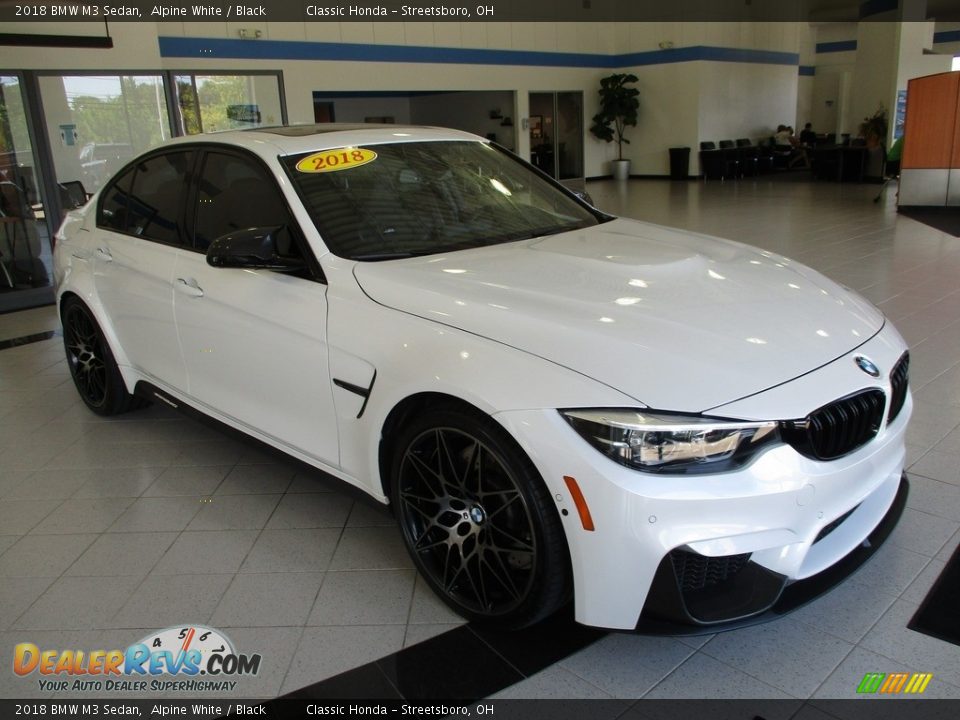 Front 3/4 View of 2018 BMW M3 Sedan Photo #3