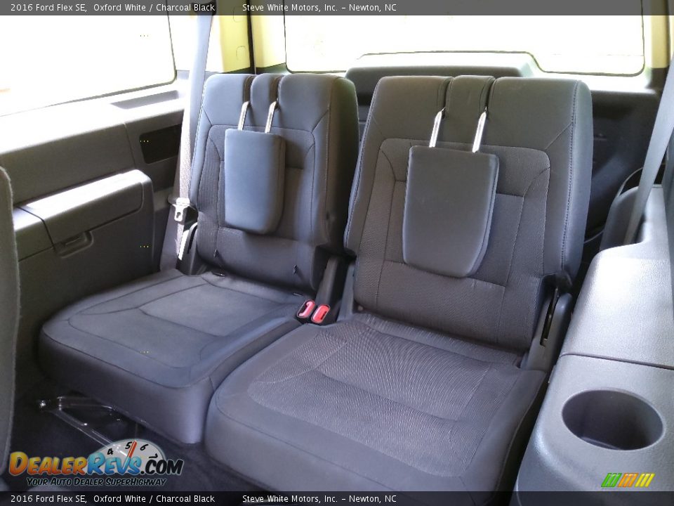Rear Seat of 2016 Ford Flex SE Photo #16