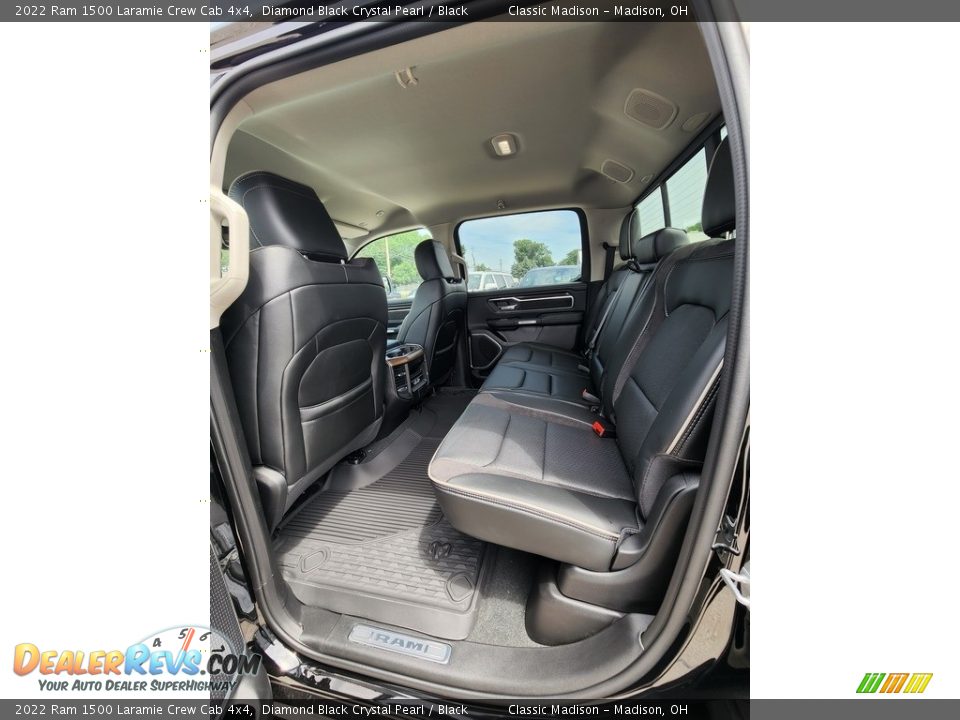 2022 Ram 1500 Laramie Crew Cab 4x4 Diamond Black Crystal Pearl / Black Photo #3