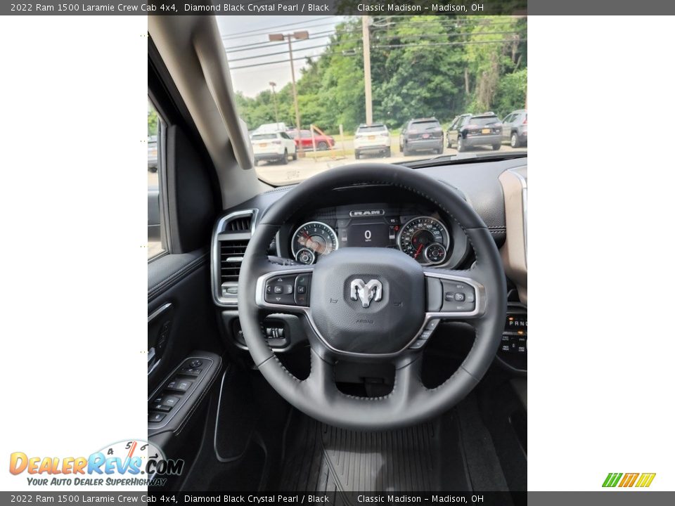 2022 Ram 1500 Laramie Crew Cab 4x4 Diamond Black Crystal Pearl / Black Photo #5