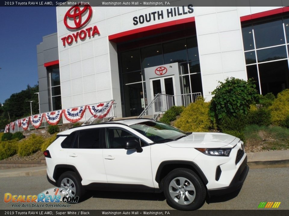 2019 Toyota RAV4 LE AWD Super White / Black Photo #2