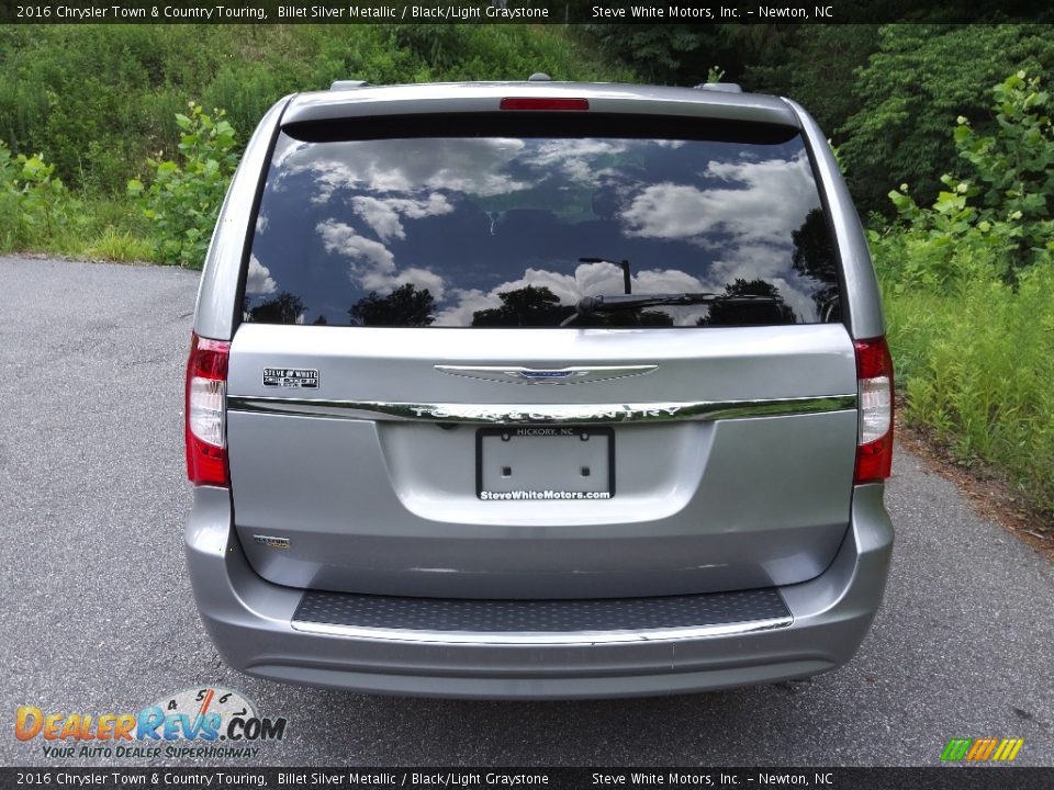 2016 Chrysler Town & Country Touring Billet Silver Metallic / Black/Light Graystone Photo #9