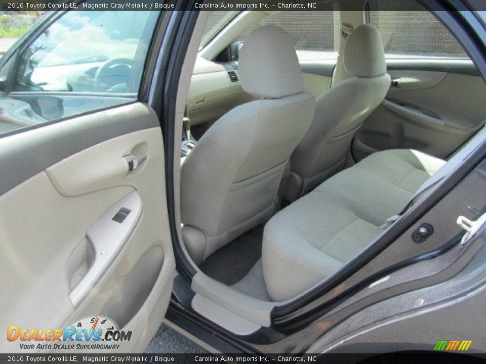 2010 Toyota Corolla LE Magnetic Gray Metallic / Bisque Photo #19