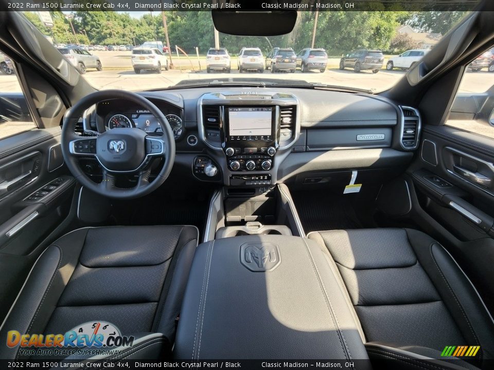 2022 Ram 1500 Laramie Crew Cab 4x4 Diamond Black Crystal Pearl / Black Photo #4