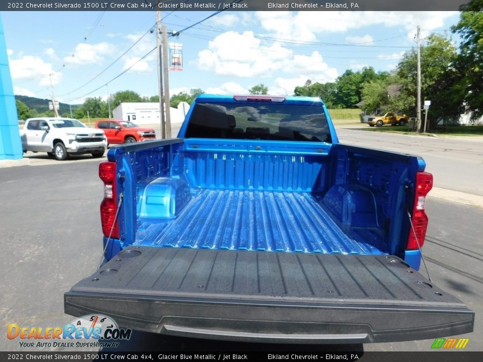 2022 Chevrolet Silverado 1500 LT Crew Cab 4x4 Glacier Blue Metallic / Jet Black Photo #9