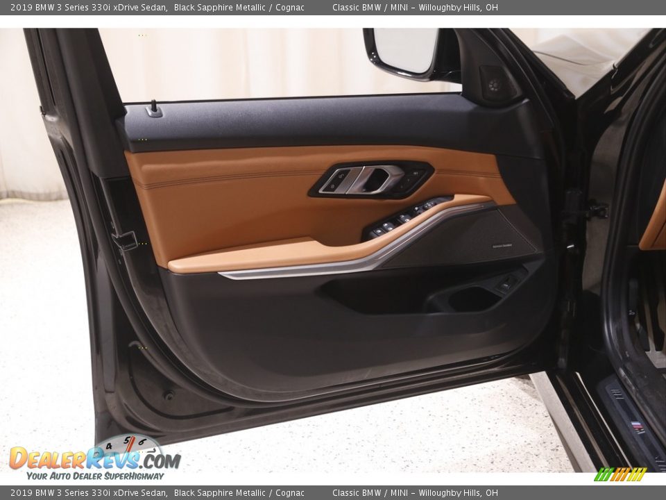2019 BMW 3 Series 330i xDrive Sedan Black Sapphire Metallic / Cognac Photo #4