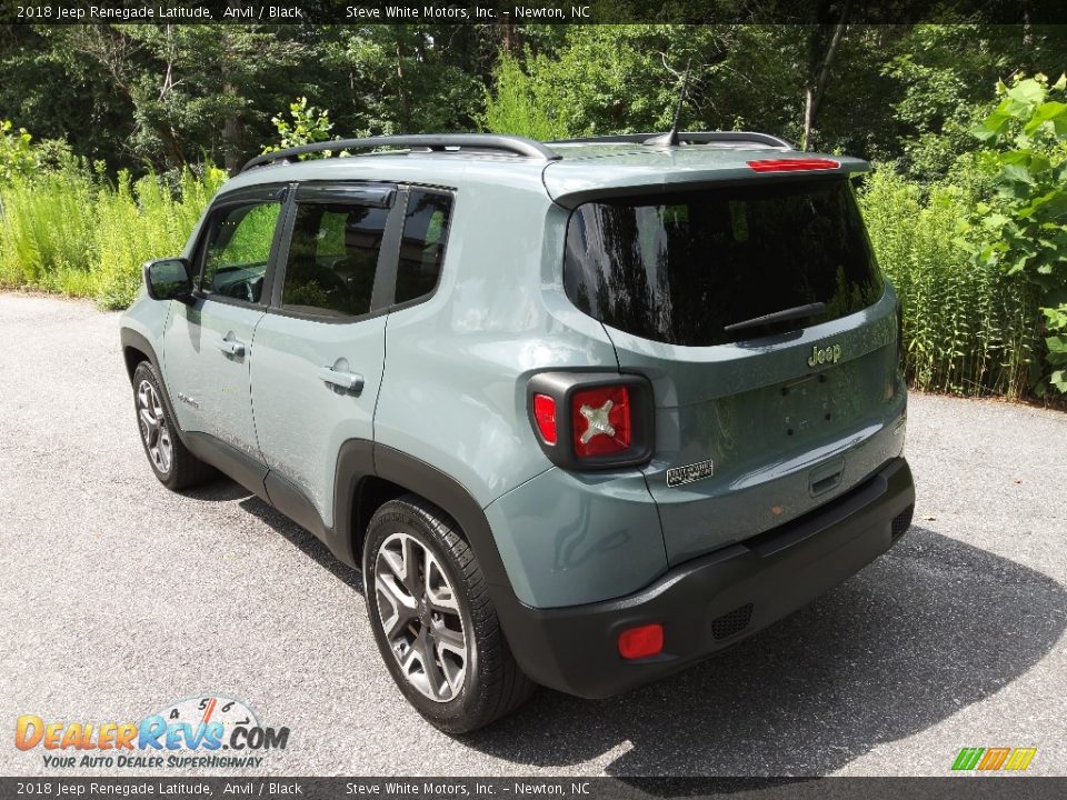 2018 Jeep Renegade Latitude Anvil / Black Photo #10