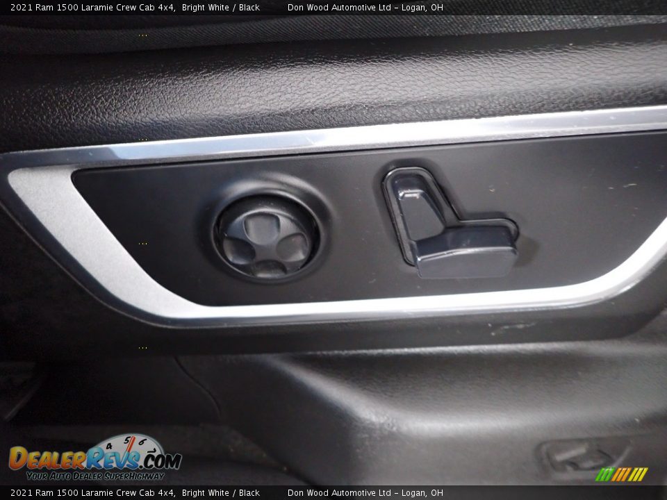 2021 Ram 1500 Laramie Crew Cab 4x4 Bright White / Black Photo #28