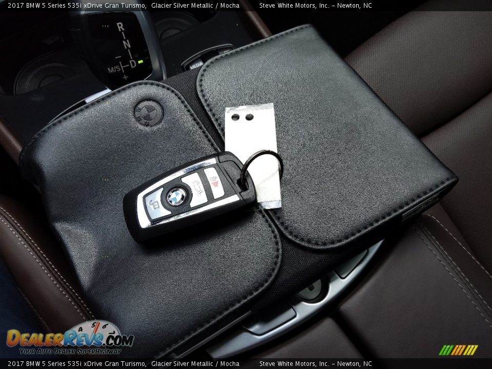Keys of 2017 BMW 5 Series 535i xDrive Gran Turismo Photo #32