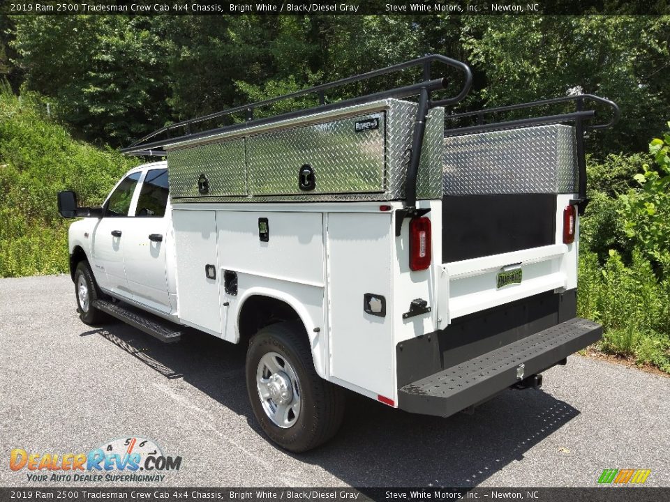 2019 Ram 2500 Tradesman Crew Cab 4x4 Chassis Bright White / Black/Diesel Gray Photo #10