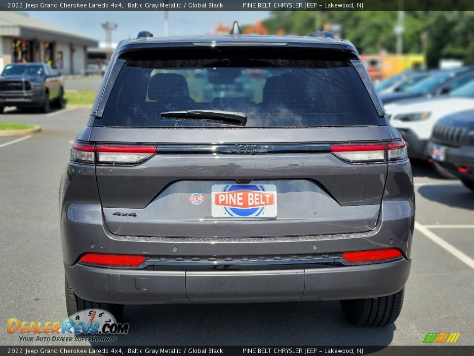 2022 Jeep Grand Cherokee Laredo 4x4 Baltic Gray Metallic / Global Black Photo #7