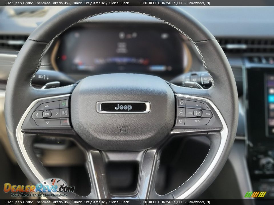 2022 Jeep Grand Cherokee Laredo 4x4 Steering Wheel Photo #11