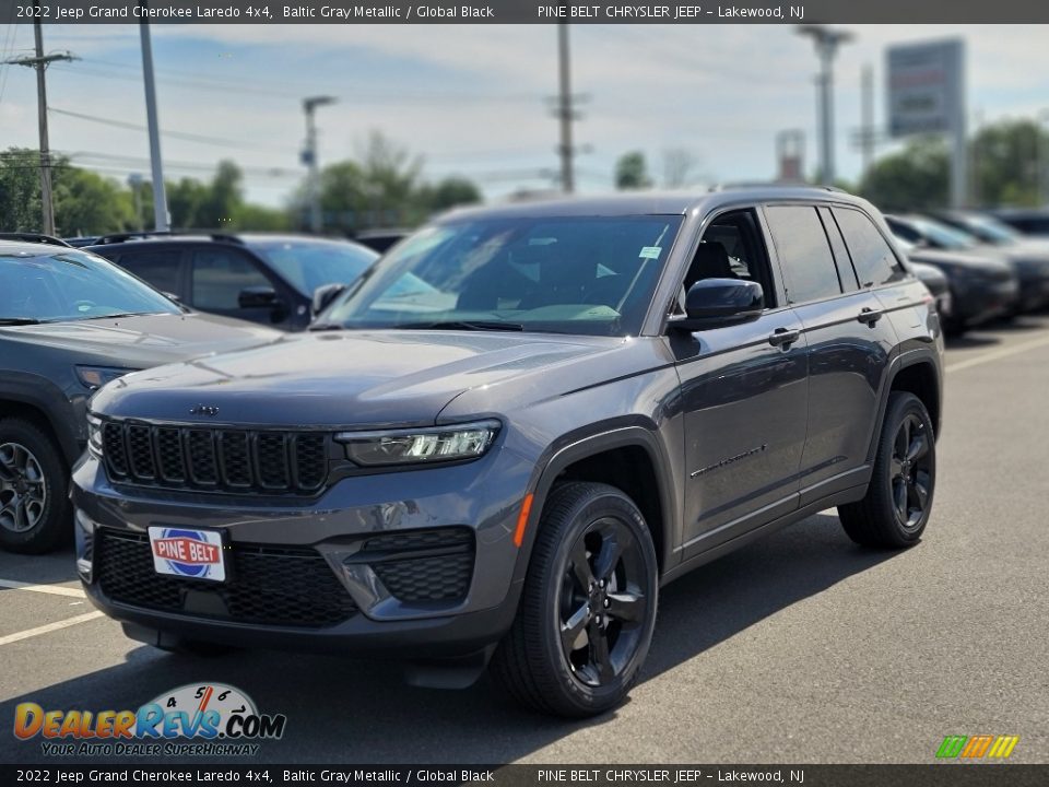 2022 Jeep Grand Cherokee Laredo 4x4 Baltic Gray Metallic / Global Black Photo #1