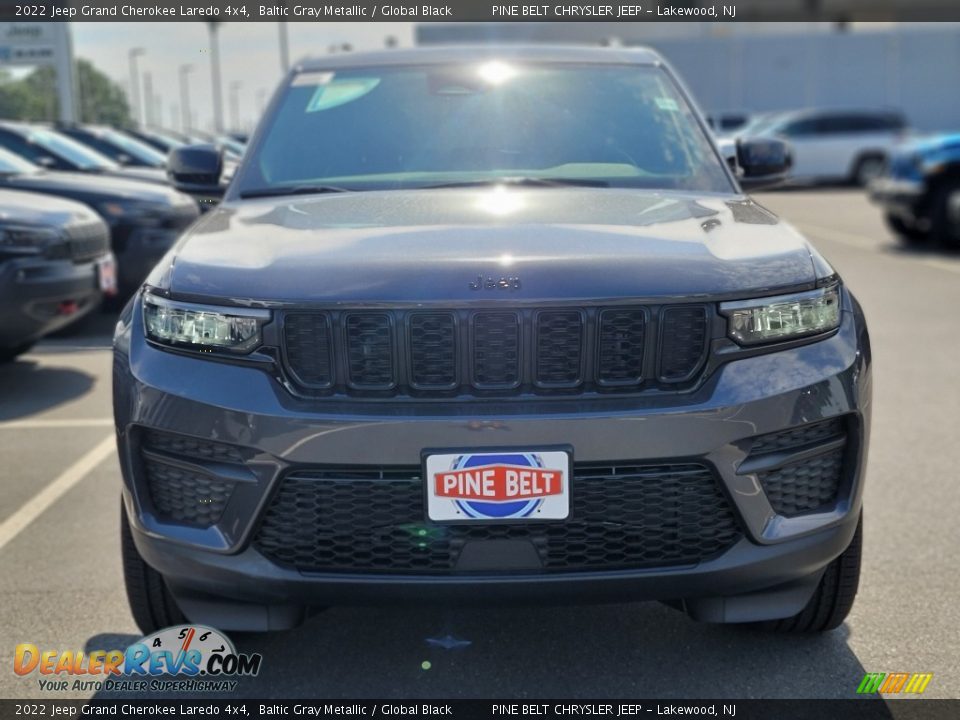 2022 Jeep Grand Cherokee Laredo 4x4 Baltic Gray Metallic / Global Black Photo #3