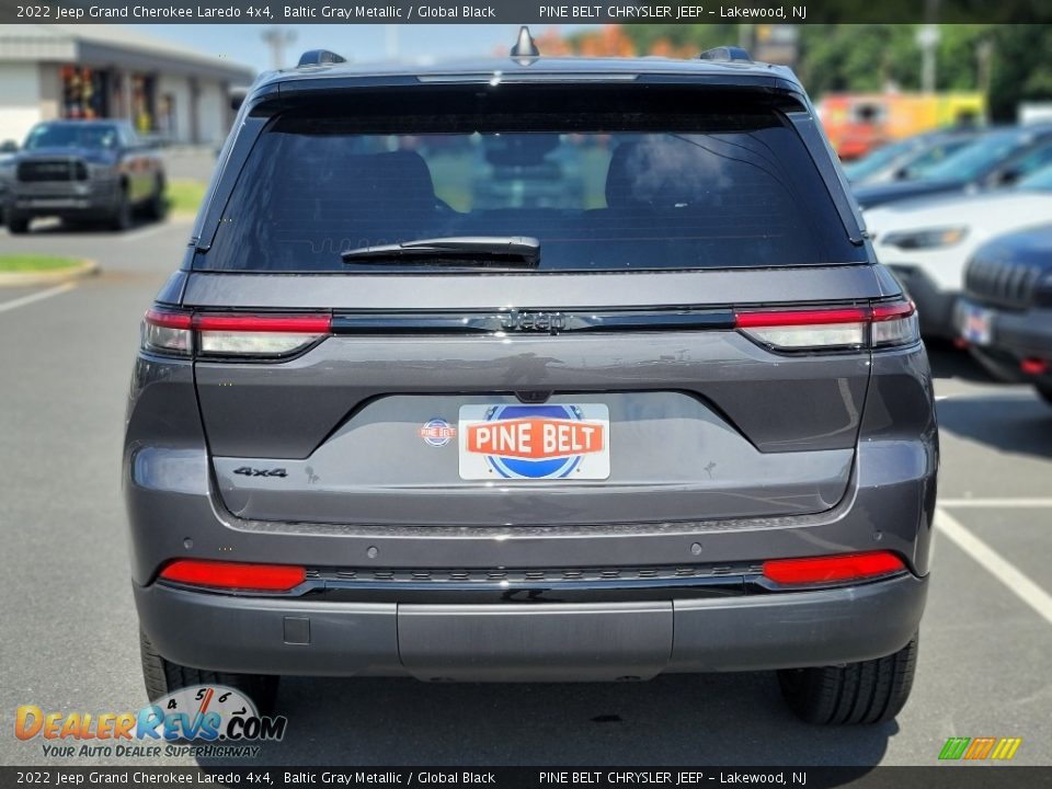 2022 Jeep Grand Cherokee Laredo 4x4 Baltic Gray Metallic / Global Black Photo #7