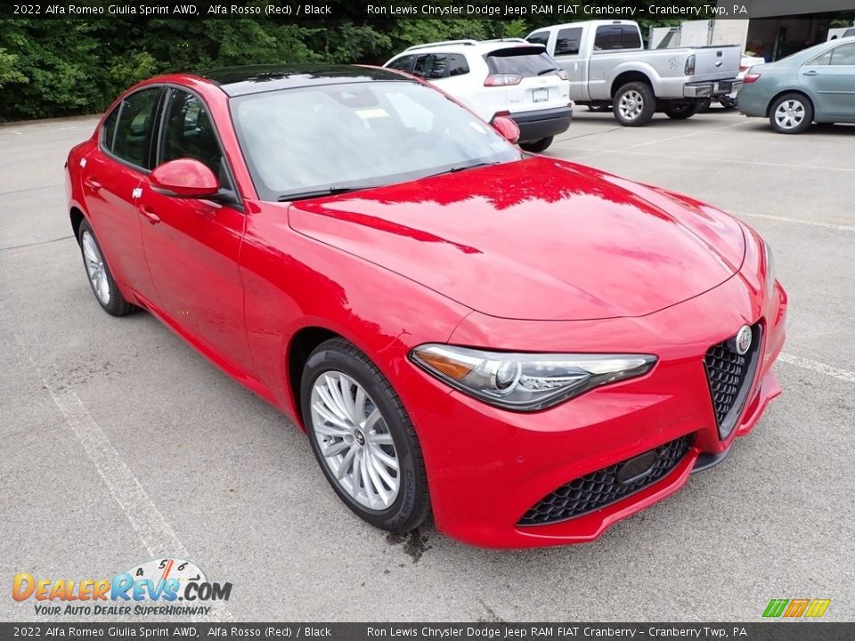 Front 3/4 View of 2022 Alfa Romeo Giulia Sprint AWD Photo #7