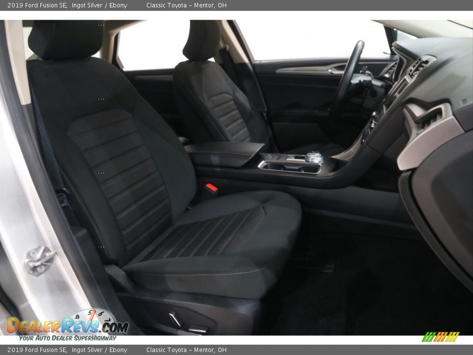 2019 Ford Fusion SE Ingot Silver / Ebony Photo #17