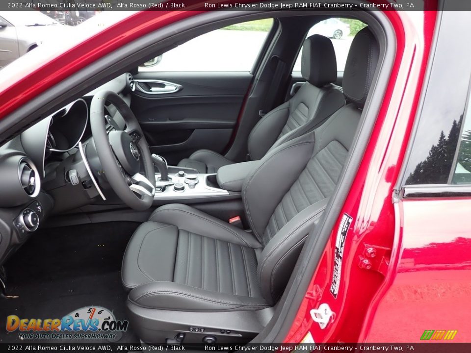 Black Interior - 2022 Alfa Romeo Giulia Veloce AWD Photo #13