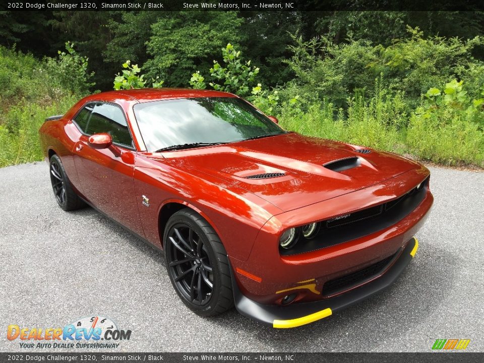 Front 3/4 View of 2022 Dodge Challenger 1320 Photo #4