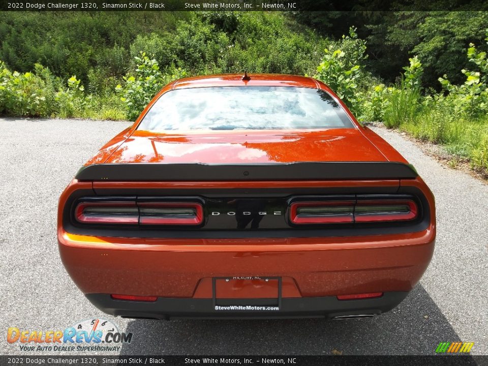 2022 Dodge Challenger 1320 Sinamon Stick / Black Photo #7