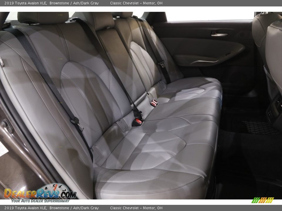 Rear Seat of 2019 Toyota Avalon XLE Photo #16