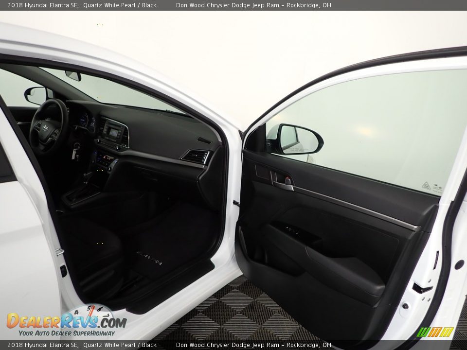 2018 Hyundai Elantra SE Quartz White Pearl / Black Photo #24