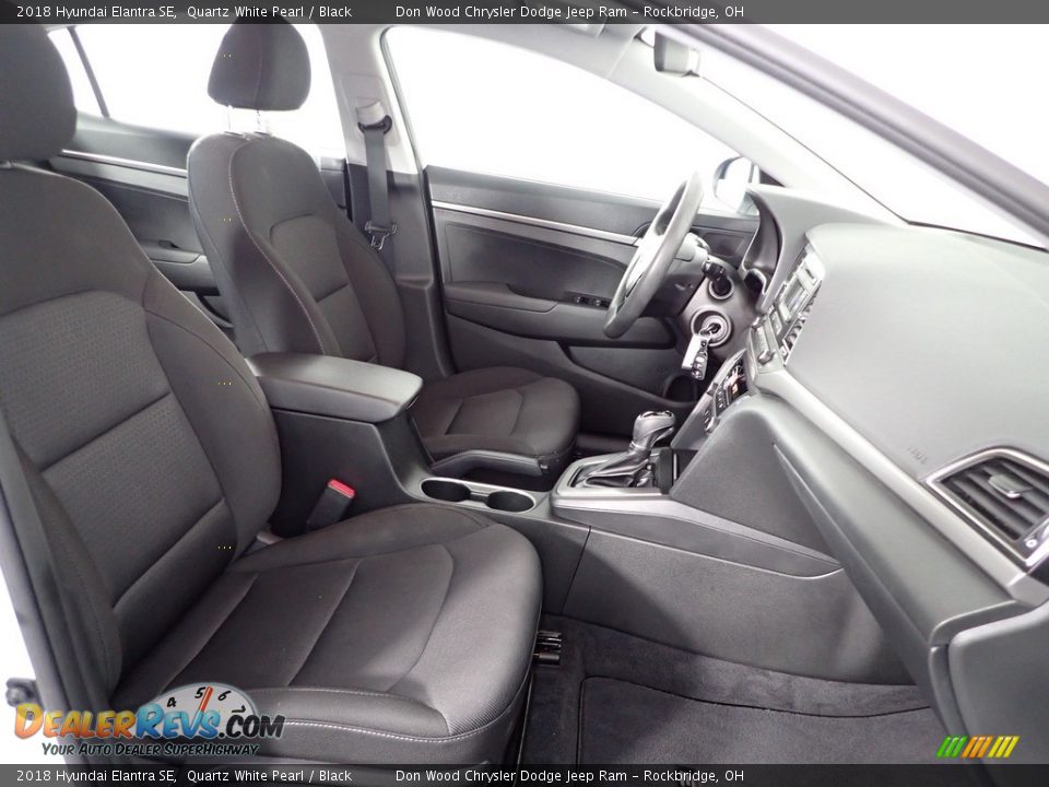2018 Hyundai Elantra SE Quartz White Pearl / Black Photo #25