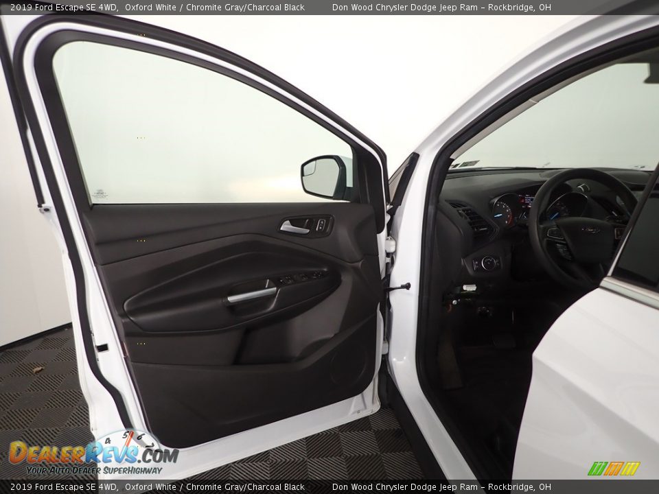 2019 Ford Escape SE 4WD Oxford White / Chromite Gray/Charcoal Black Photo #12