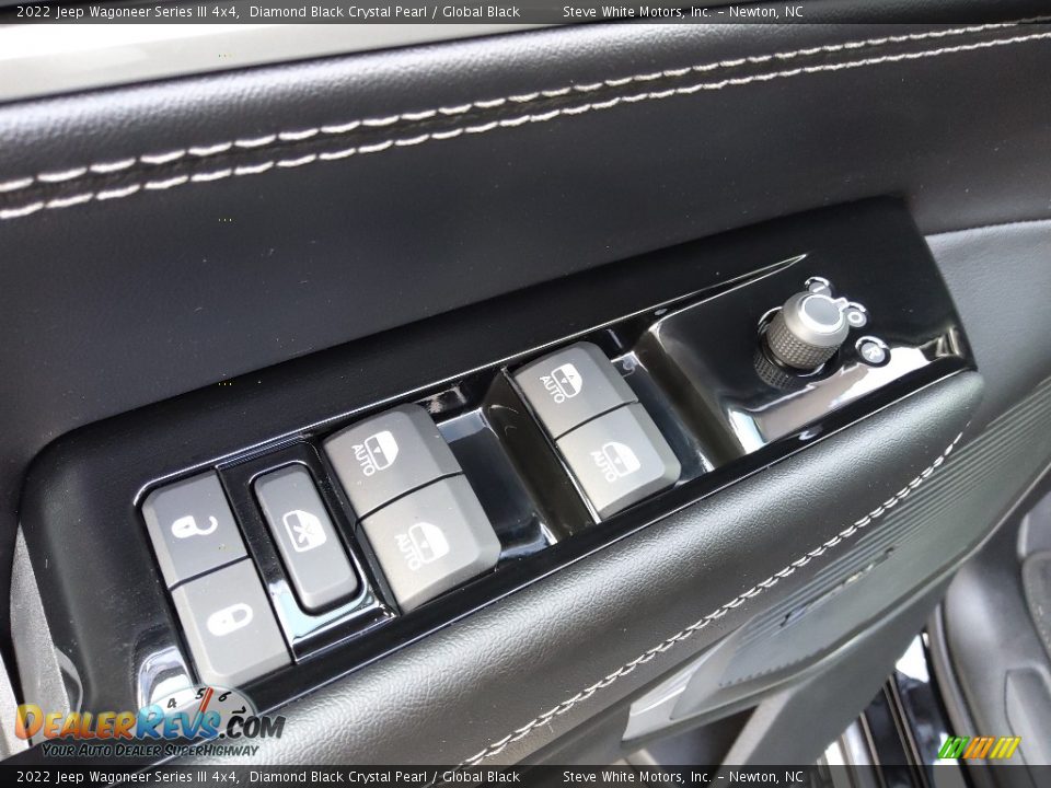 Controls of 2022 Jeep Wagoneer Series III 4x4 Photo #12