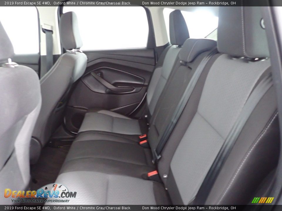 2019 Ford Escape SE 4WD Oxford White / Chromite Gray/Charcoal Black Photo #24
