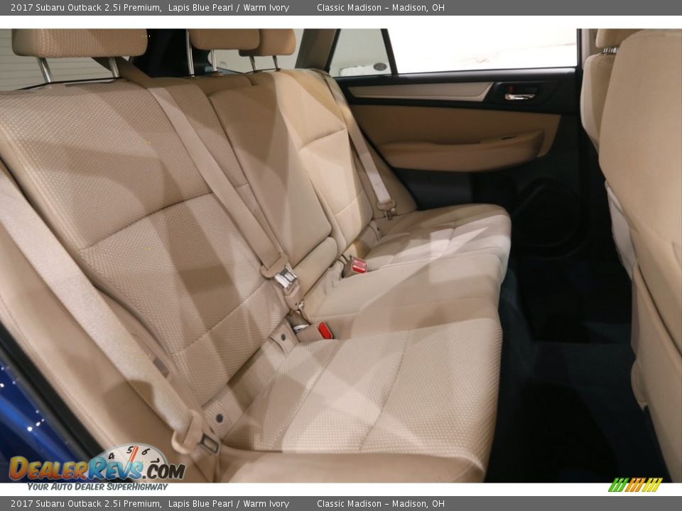2017 Subaru Outback 2.5i Premium Lapis Blue Pearl / Warm Ivory Photo #16