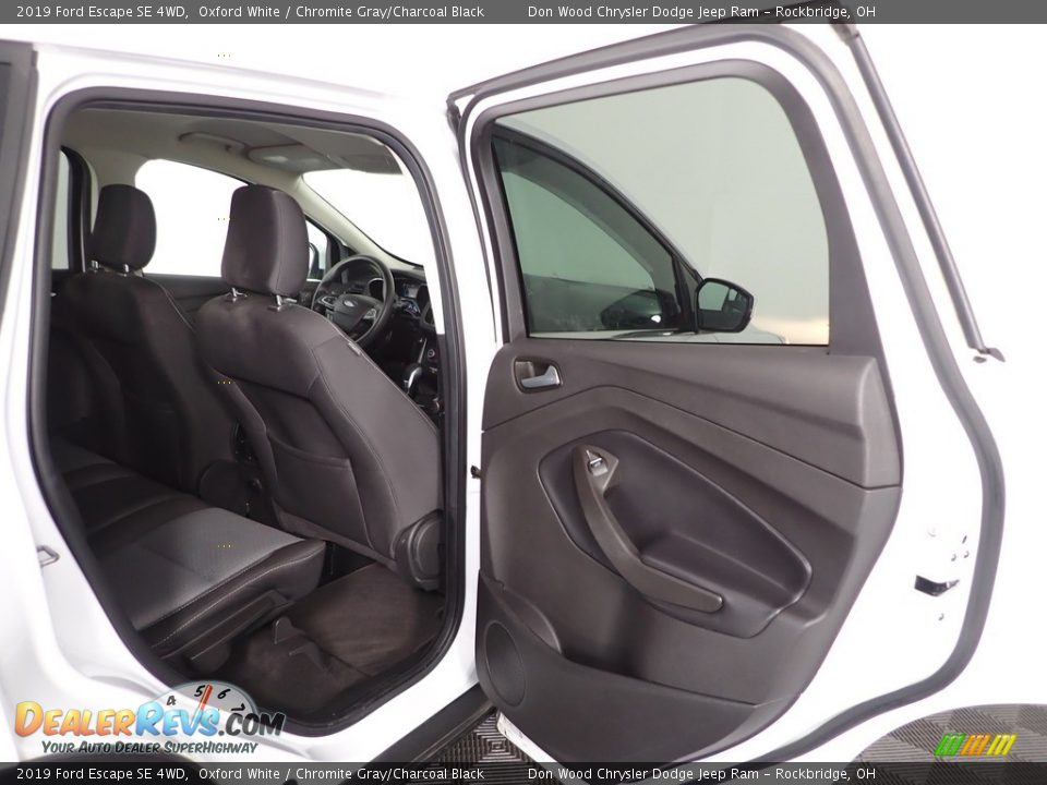 2019 Ford Escape SE 4WD Oxford White / Chromite Gray/Charcoal Black Photo #28