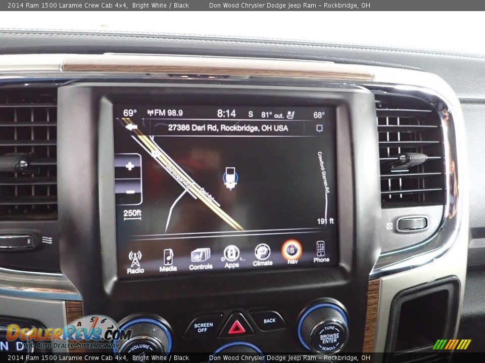 2014 Ram 1500 Laramie Crew Cab 4x4 Bright White / Black Photo #4