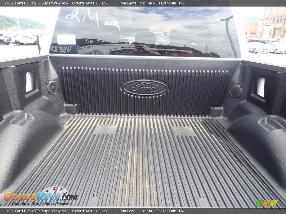 2022 Ford F150 STX SuperCrew 4x4 Oxford White / Black Photo #10