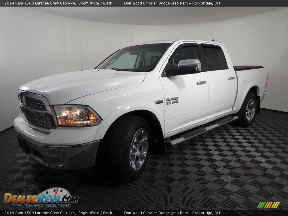2014 Ram 1500 Laramie Crew Cab 4x4 Bright White / Black Photo #7
