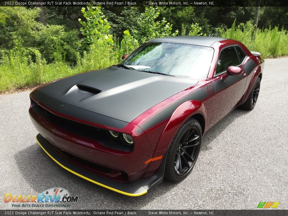 2022 Dodge Challenger R/T Scat Pack Widebody Octane Red Pearl / Black Photo #2