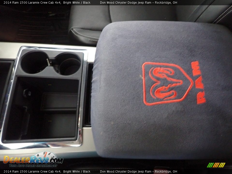 2014 Ram 1500 Laramie Crew Cab 4x4 Bright White / Black Photo #21