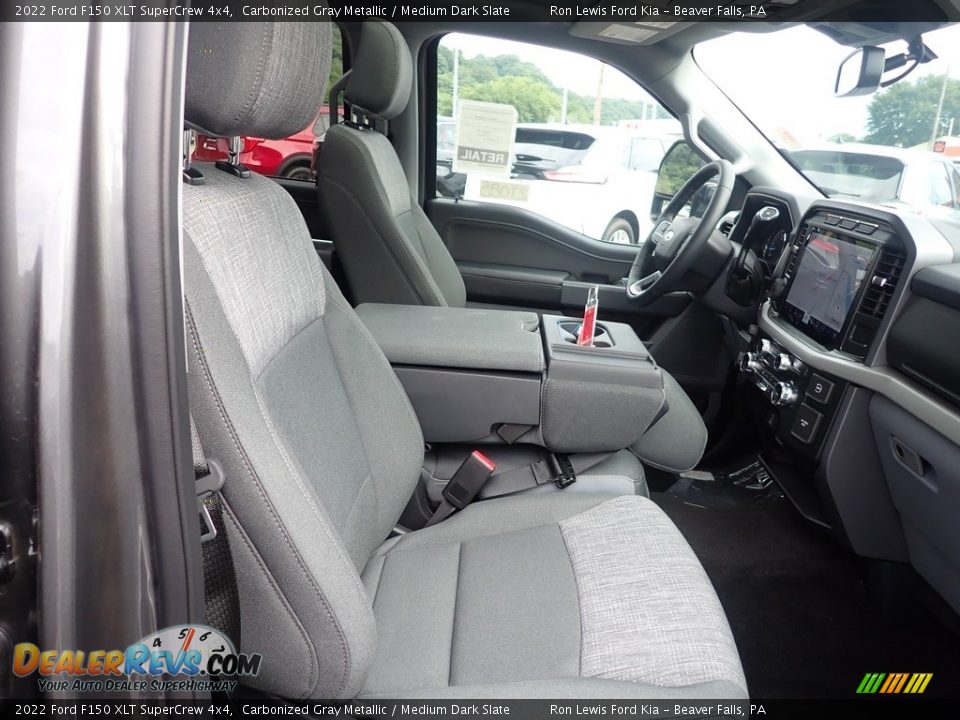 Front Seat of 2022 Ford F150 XLT SuperCrew 4x4 Photo #11