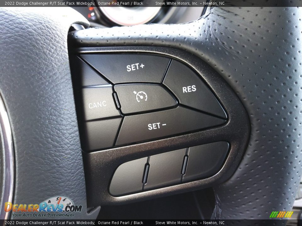 2022 Dodge Challenger R/T Scat Pack Widebody Steering Wheel Photo #18
