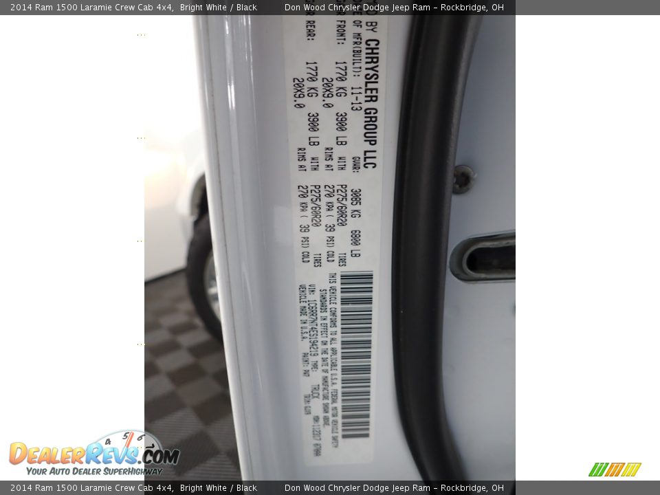 2014 Ram 1500 Laramie Crew Cab 4x4 Bright White / Black Photo #34