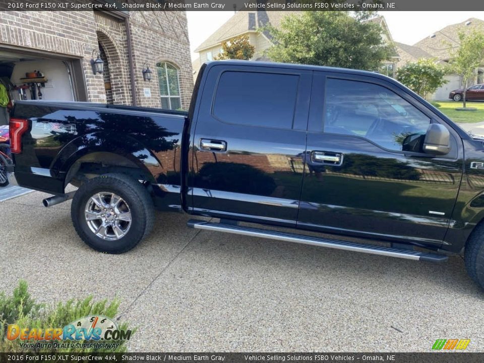 2016 Ford F150 XLT SuperCrew 4x4 Shadow Black / Medium Earth Gray Photo #11