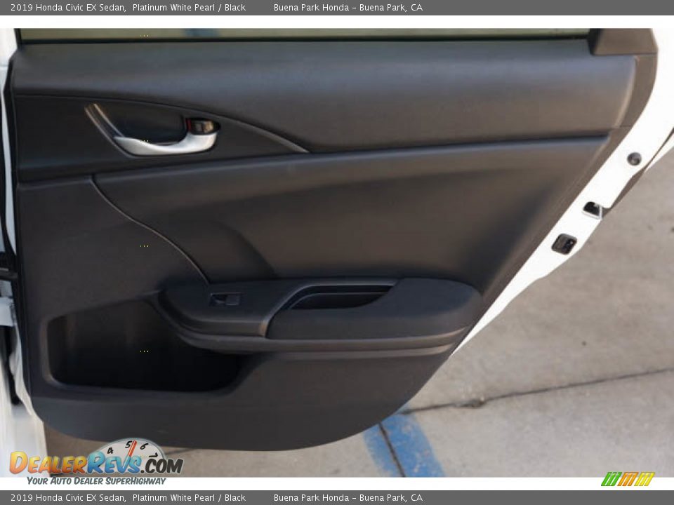 2019 Honda Civic EX Sedan Platinum White Pearl / Black Photo #33