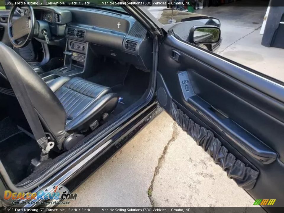 1993 Ford Mustang GT Convertible Black / Black Photo #3