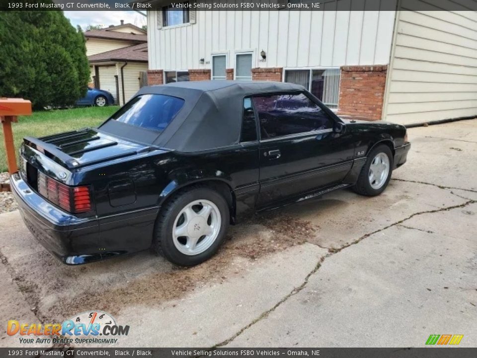 1993 Ford Mustang GT Convertible Black / Black Photo #17