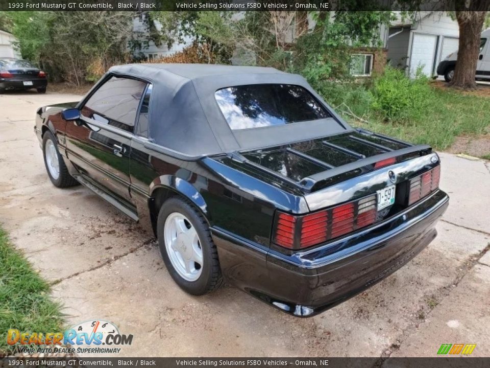 1993 Ford Mustang GT Convertible Black / Black Photo #18